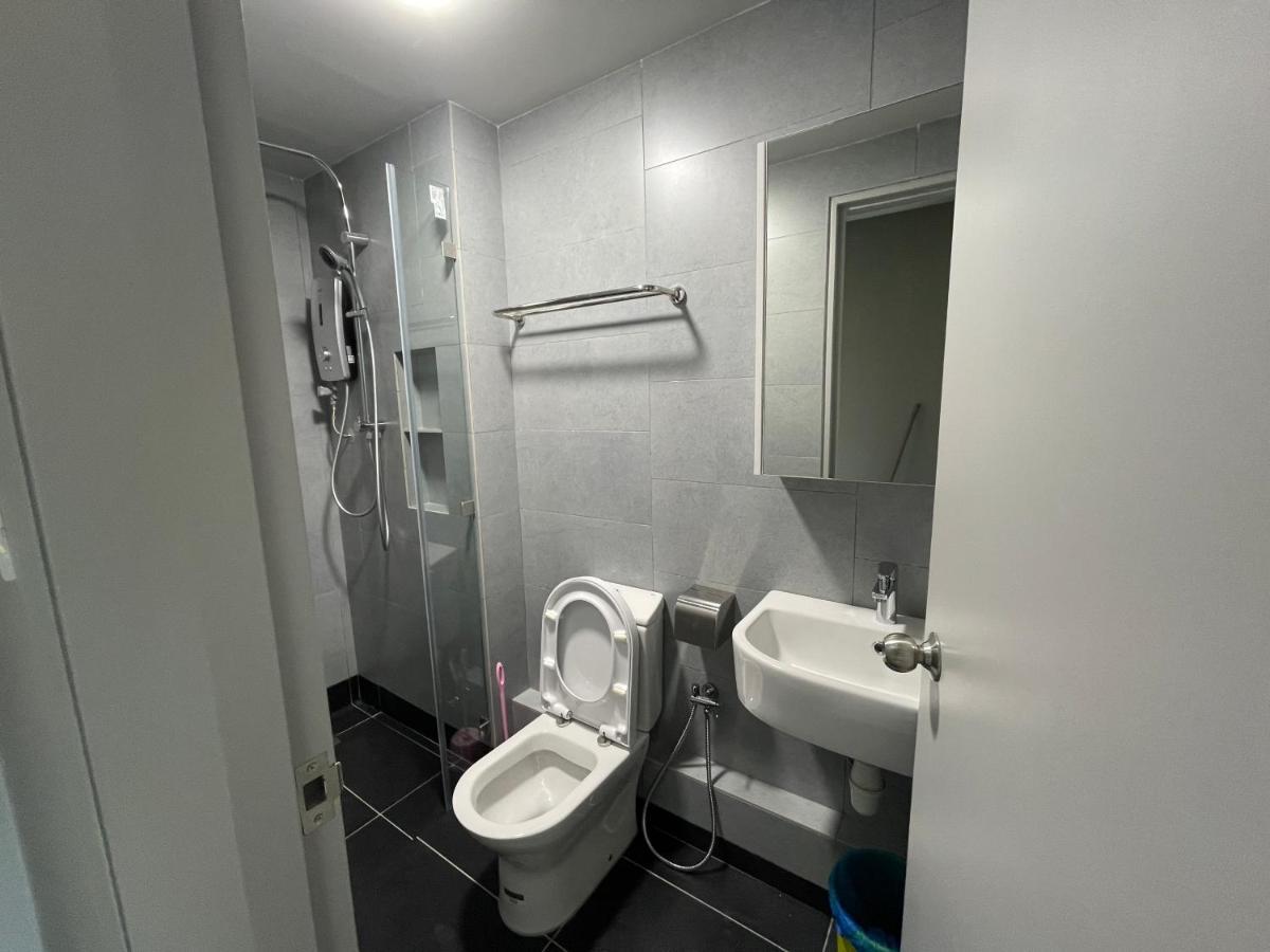 Seaview Luxury Condo Homestay 2Bed 2Bath Jesselton Quay By R2 Residence Kota Kinabalu Ngoại thất bức ảnh